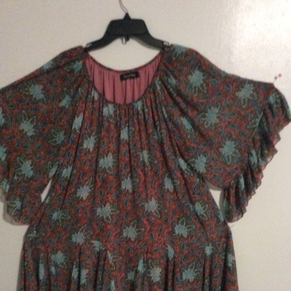 Dress - Picture 2 of 4